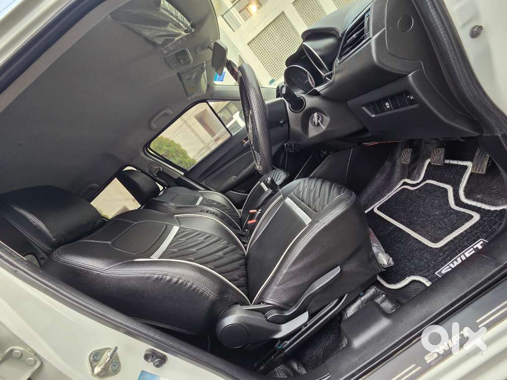 Maruti Suzuki Swift Vxi + Manual, 2021, Petrol