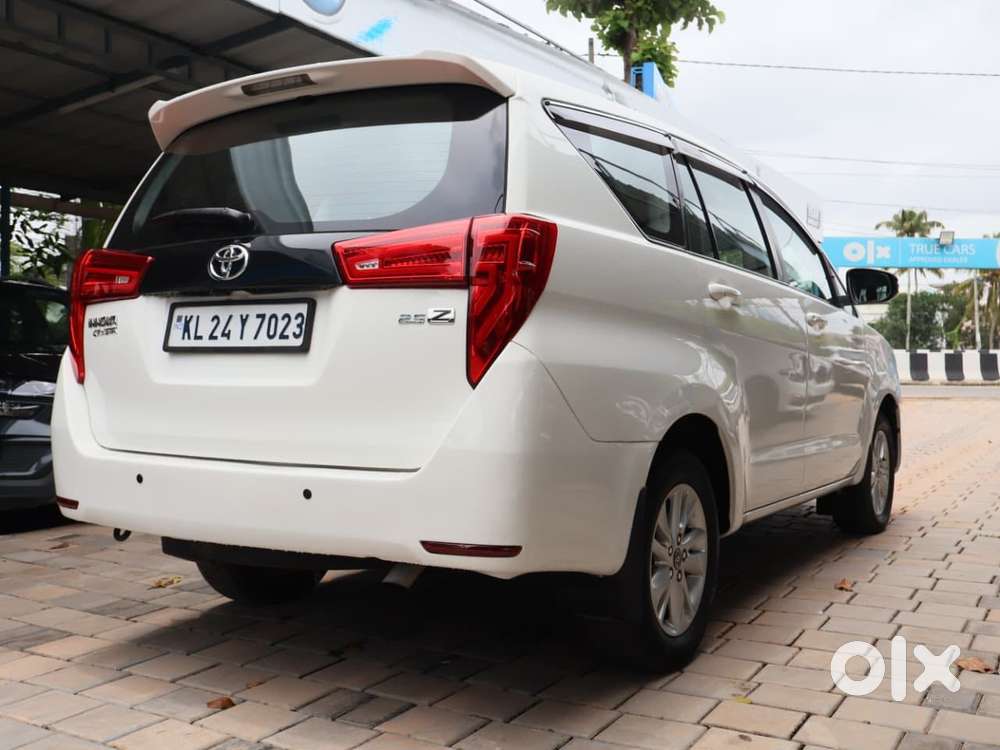 Toyota Innova Crysta 2.4 G Mt 7 Str, 2018, Diesel