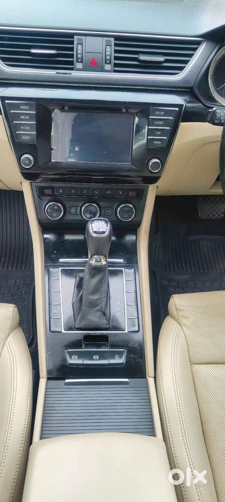 Skoda Superb Lk 1.8 Tsi At, 2016, Petrol