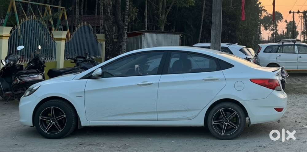 Hyundai Fluidic Verna 2013 Petrol Well Maintained