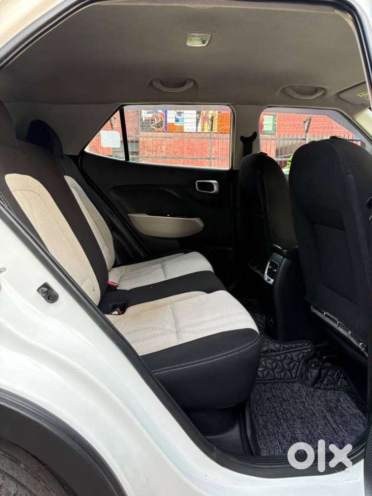 Hyundai Venue S 1.2 Petrol, 2022, Petrol