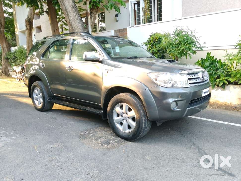 Toyota Fortuner 3.0 4x4 Manual, 2011, Diesel