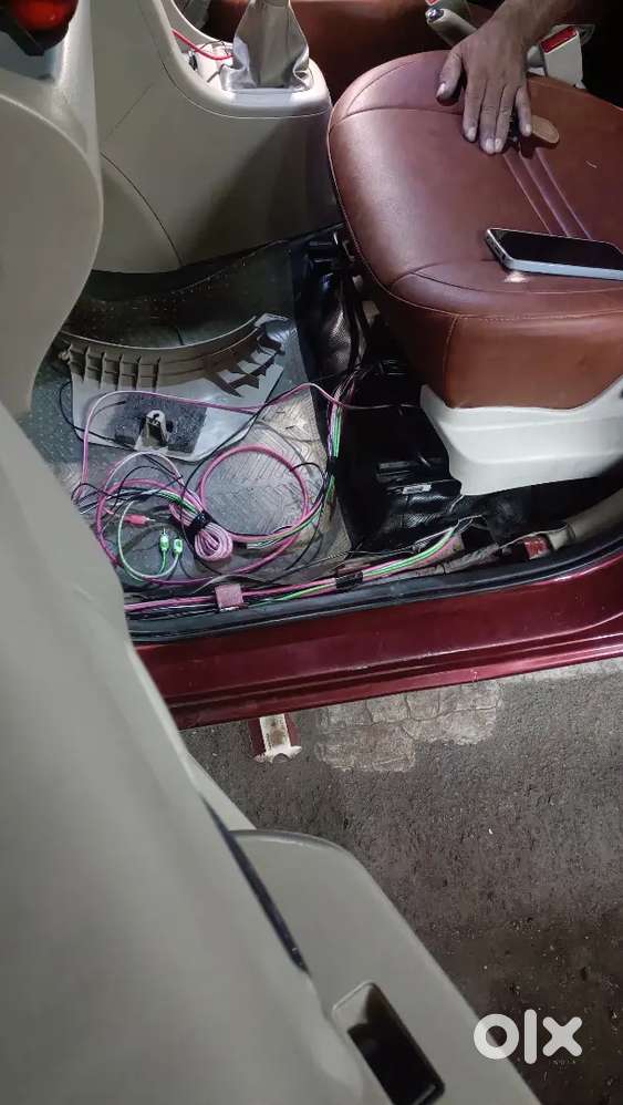 Maruti Suzuki Ertiga Anniversary Edition 2013