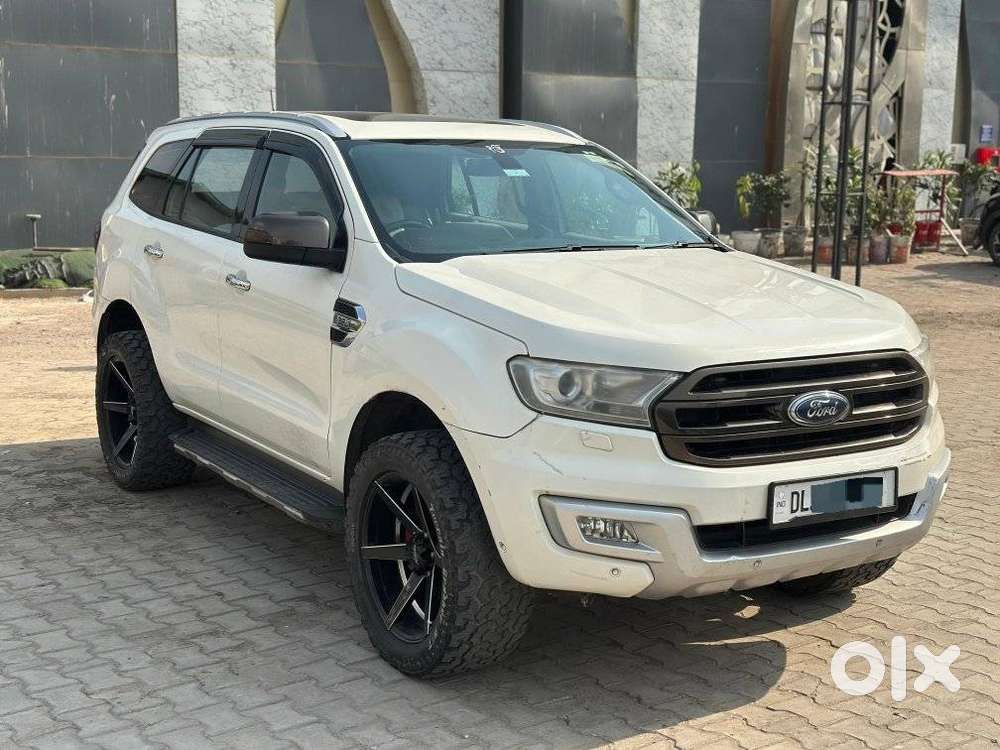 Ford Endeavour 3.2 Titanium At 4x4, 2016, Diesel