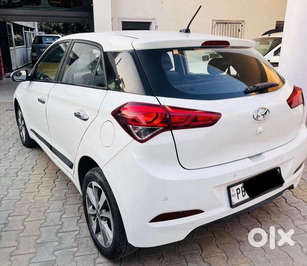 Hyundai New I20 1.2 Asta Mt Dual Tone, 2017, Diesel