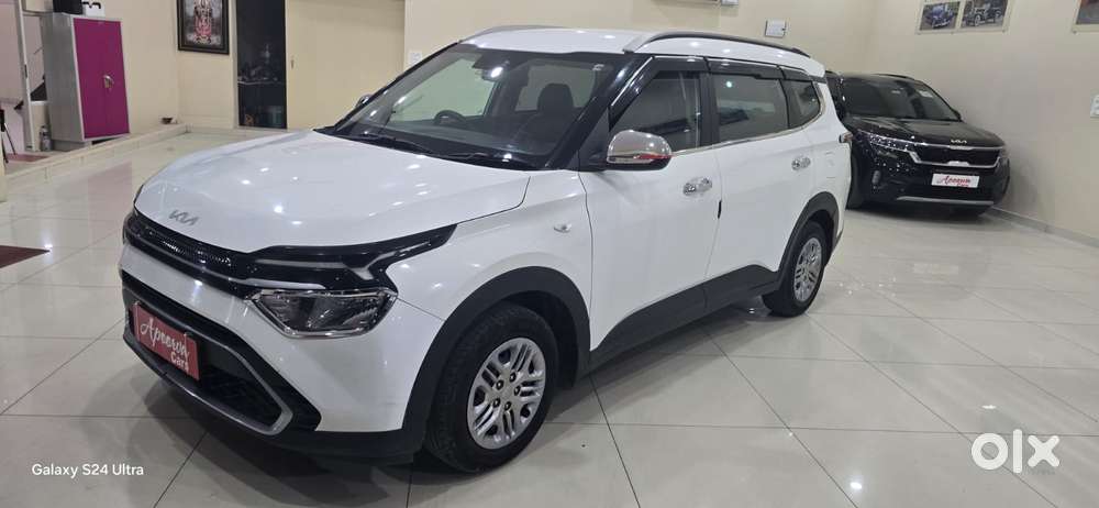 Kia Carens 1.4 Premium 7 Str, 2023, Petrol