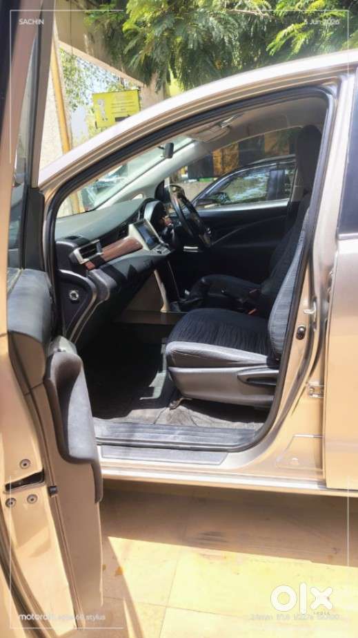 Toyota Innova Crysta 2.4 Vx Mt 8s, 2016, Diesel