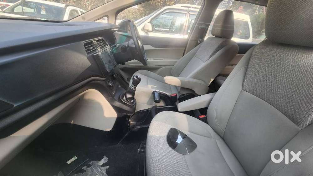 Mahindra Marazzo M2 8str, 2019, Diesel