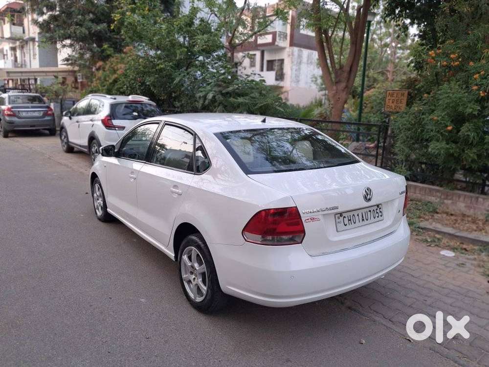 Volkswagen Vento 2010-2013 Petrol Highline, 2013, Petrol