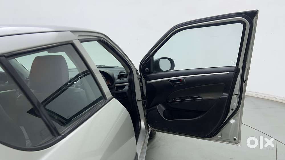 Maruti Suzuki Swift 1.2 Lxi (o), 2015, Petrol