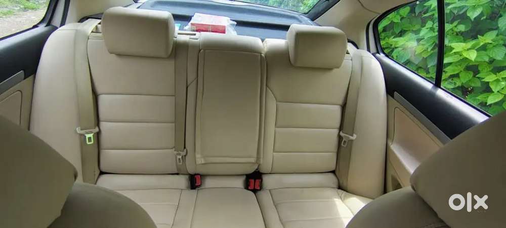 Skoda Laura 2011 Petrol Well Maintained