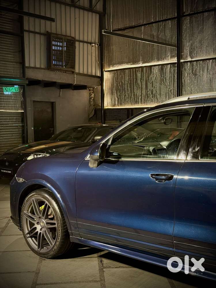 Porsche Cayenne Base, 2013, Petrol