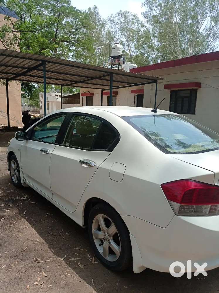 Honda City 2012 White In Excellent Condition