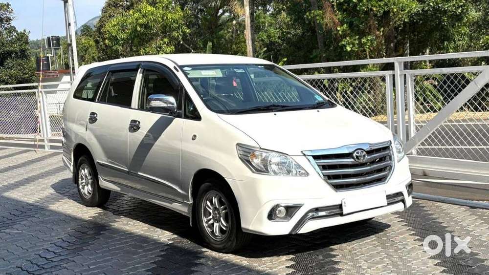 Toyota Innova, 2015