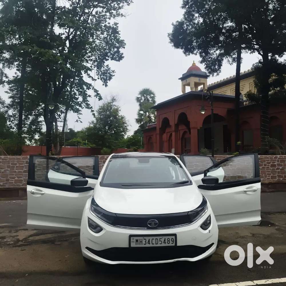 Tata Altroz Xz Plus 2023 Sunroof