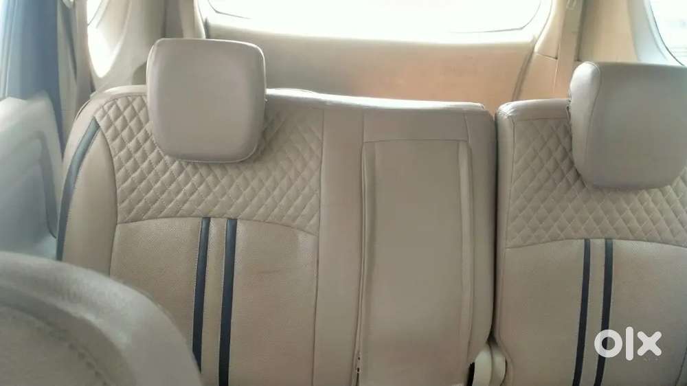 Maruti Suzuki Ertiga 2012