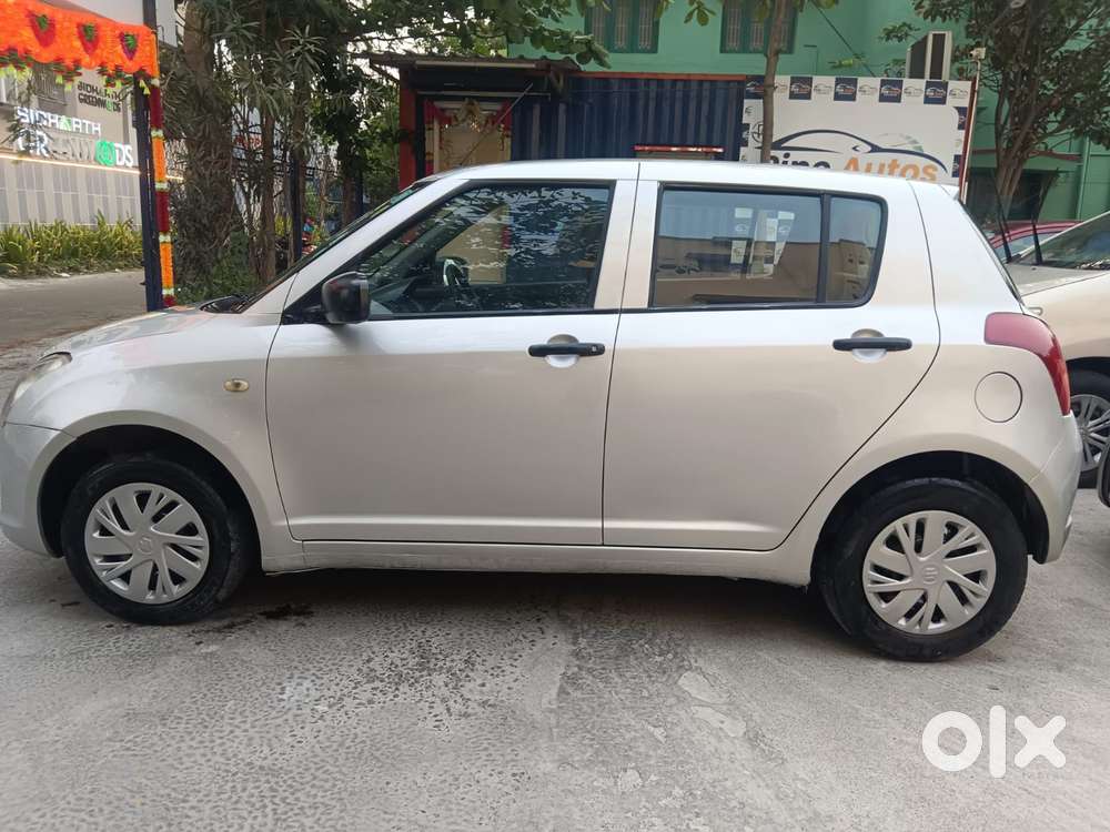 Maruti Suzuki Swift Vxi + Manual, 2007, Petrol