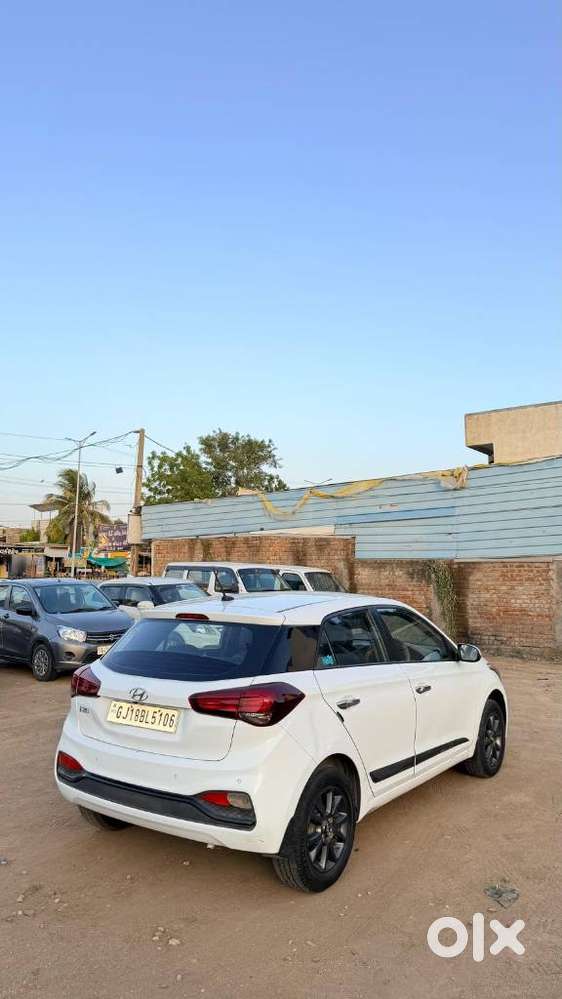 Hyundai I20 1.4 Sportz, 2019, Cng & Hybrids