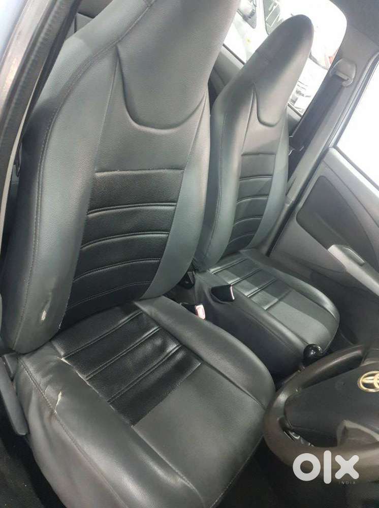 Toyota Etios Liva 2011-2012 V, 2011, Petrol