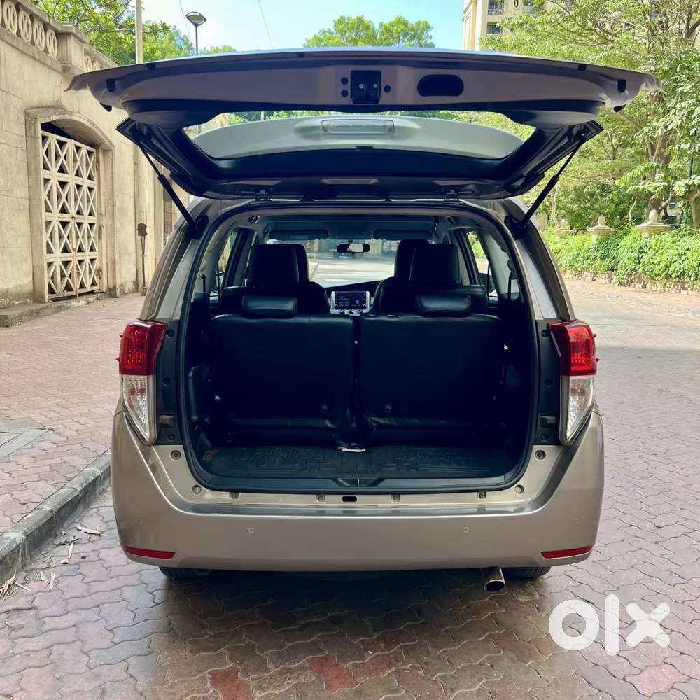 Toyota Innova Crysta [2020-ongoing] 2.4 Gx 7 Str, 2021, Diesel