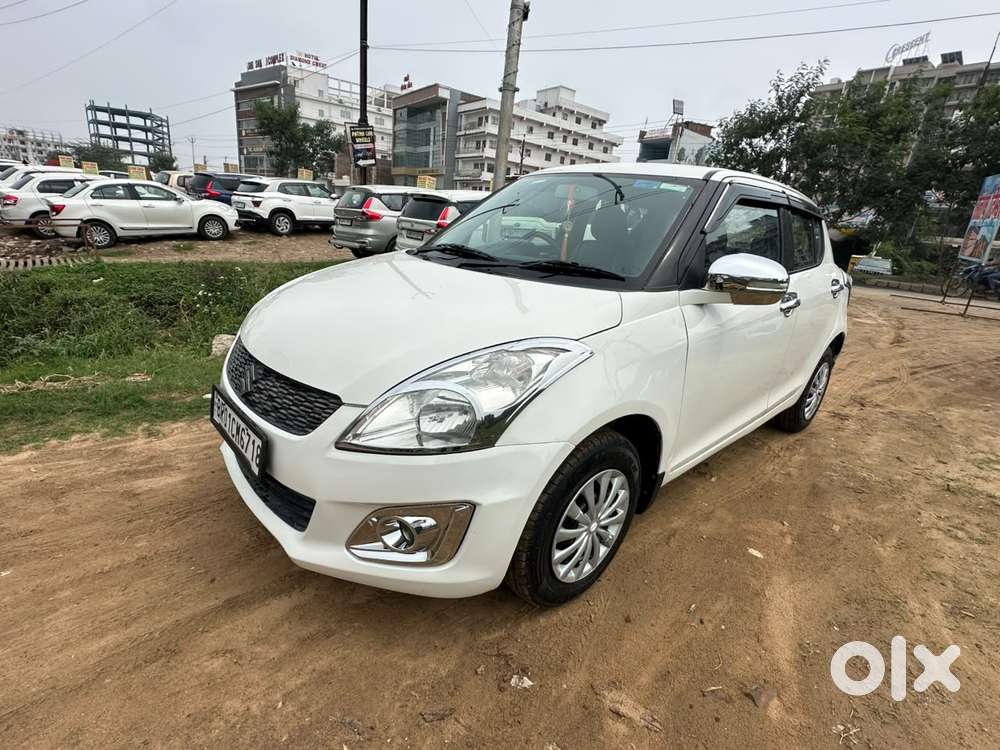 Maruti Suzuki Swift Vxi Optional, 2015, Petrol