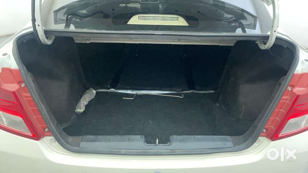 Maruti Suzuki Dzire 1.2 Vxi, 2022, Petrol