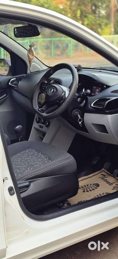 Tata Tiago 1.05 Revotorq Xt Option, 2023, Petrol