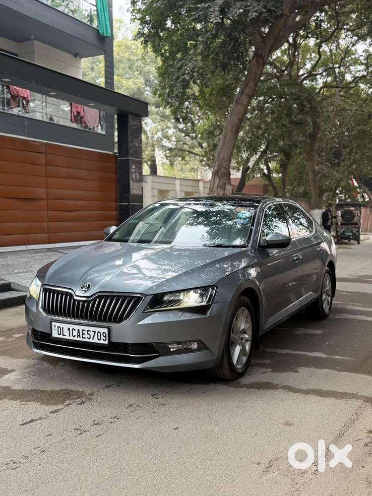 Skoda Superb 2016 Petrol Well Maintained