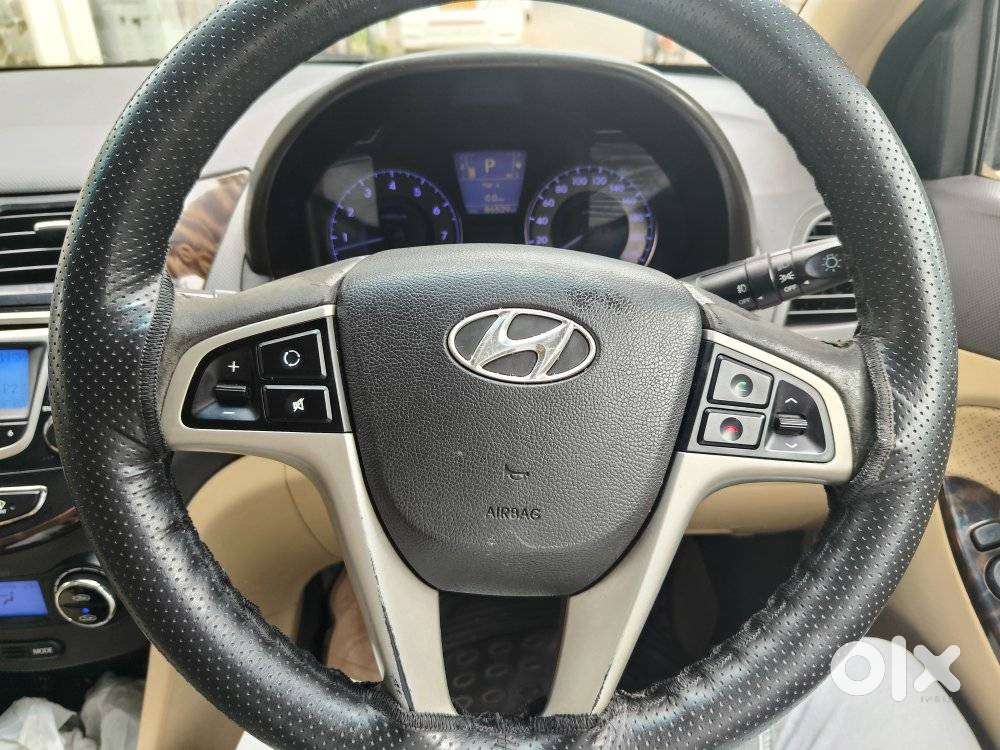 Hyundai Verna Fluidic 1.6 Vtvt Sx Automatic, 2012, Petrol