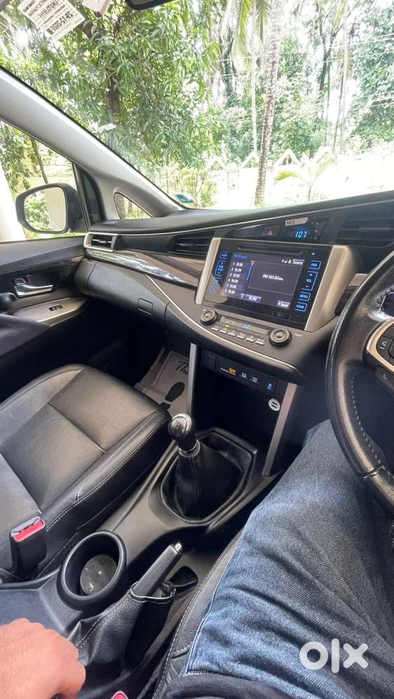 Toyota Innova Crysta 2018