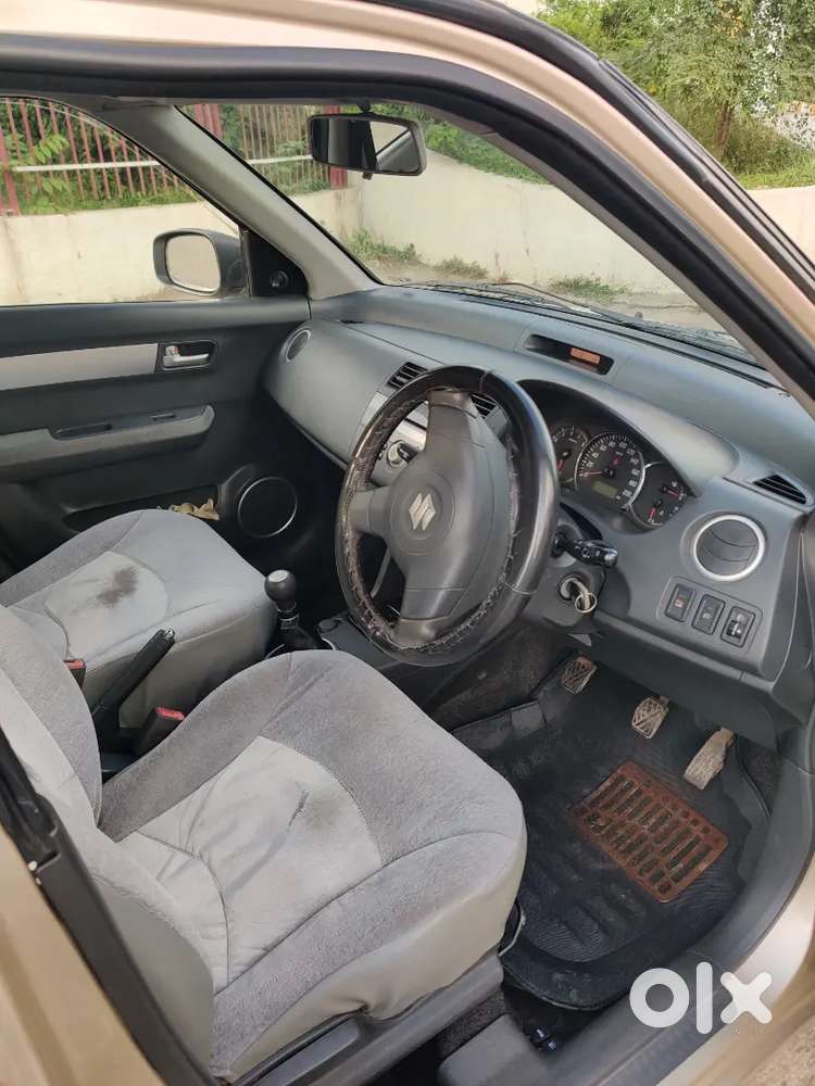 Maruti Suzuki Dzire 2010
