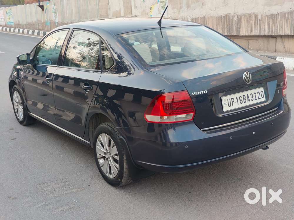 Volkswagen Vento 1.2 Tsi Highline At, 2015, Petrol