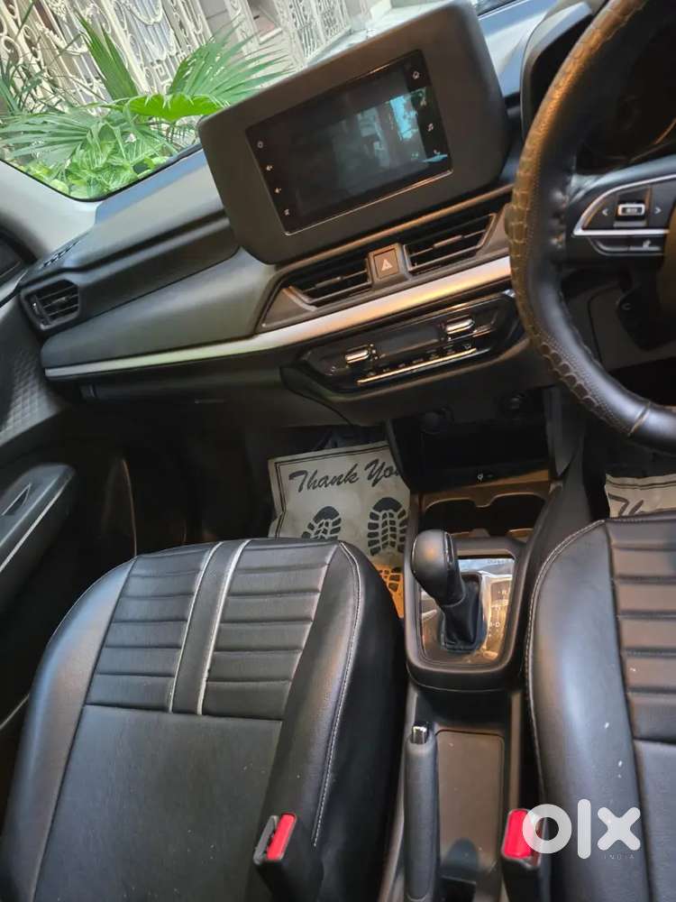 Maruti Suzuki Swift 2025 Zxi Petrol Auto Gujarat Registration