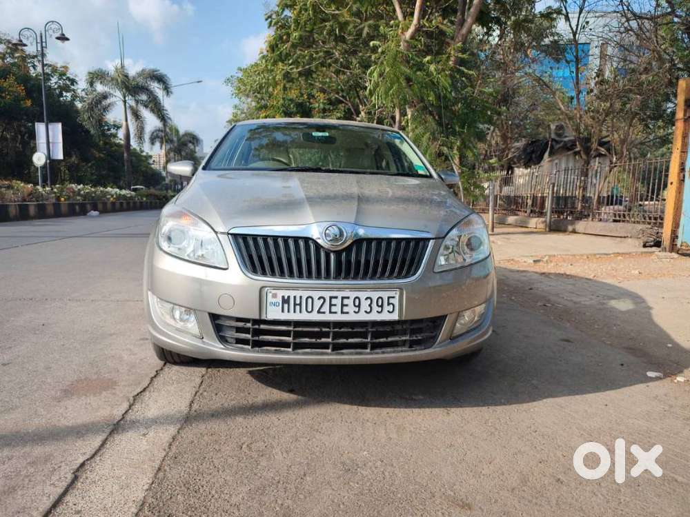 Skoda Rapid [2016-2018] 1.6 Style Plus Mpi At, 2016, Petrol