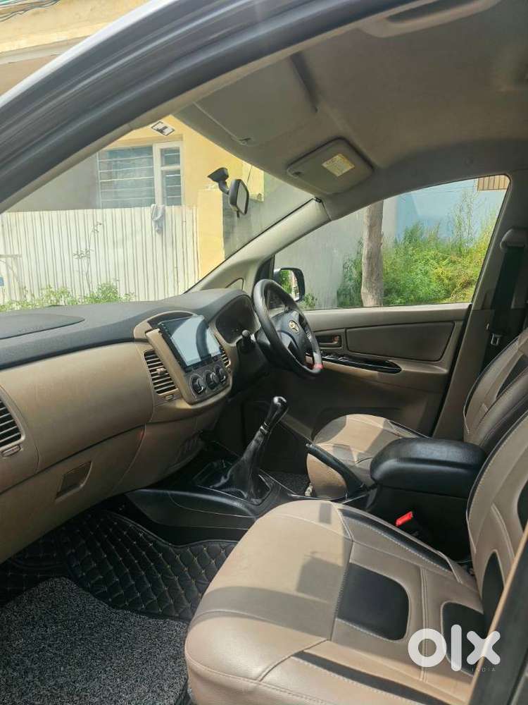 Toyota Innova 2.5 Gx 7 Str Bs-iii, 2015, Diesel