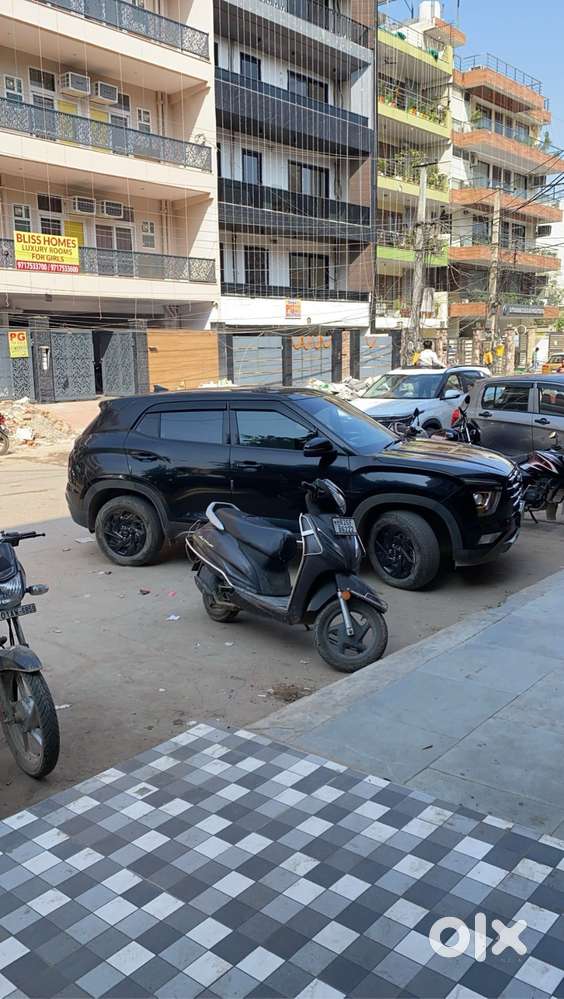 Hyundai Creta 2023 Petrol Well Maintained