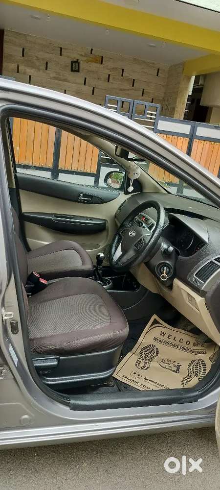Hyundai I20 Sports Abs With Air Bag Mint Condition Manual