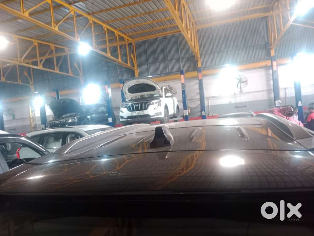 Mahindra Xuv700 Petrol 2025