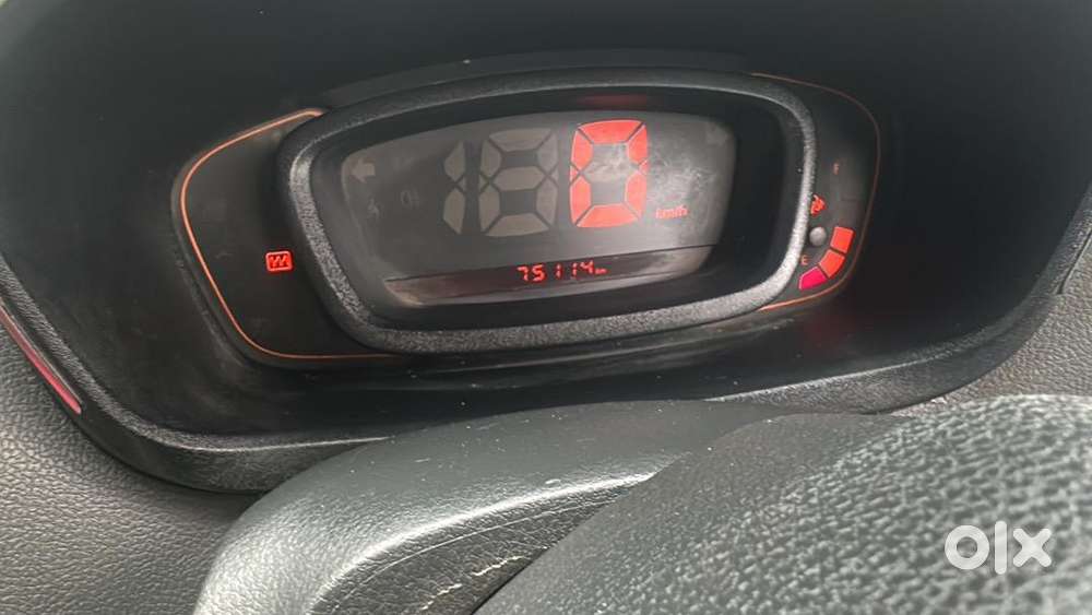 Renault Kwid 2015 Petrol Well Maintained