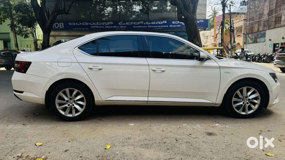 Skoda Superb L&k 1.8 Tsi At, 2019, Petrol