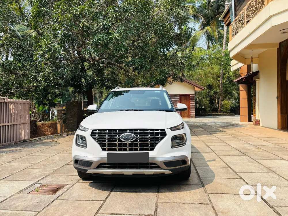 Hyundai Venue 1.2   2022 Model  Petrol  Single Owner