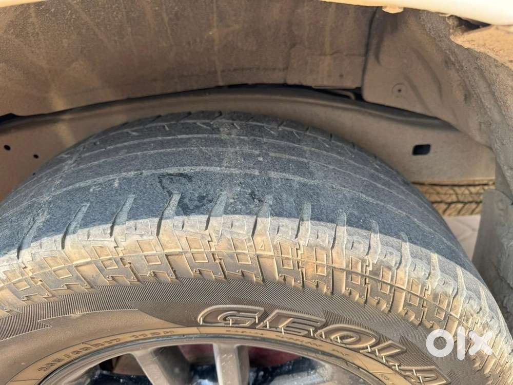 Toyota Fortuner Pearl White At Diesel Excellent Maintenance