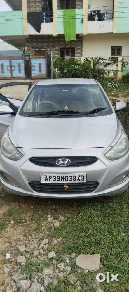 Hyundai Verna 1.6 Top End Petrol+cng Automatic