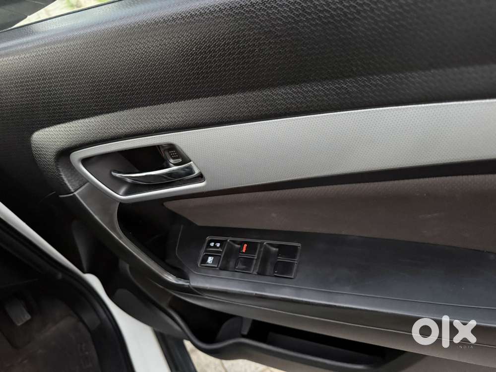 Toyota Urban Cruiser 1.5 High Grade Mt, 2022, Petrol