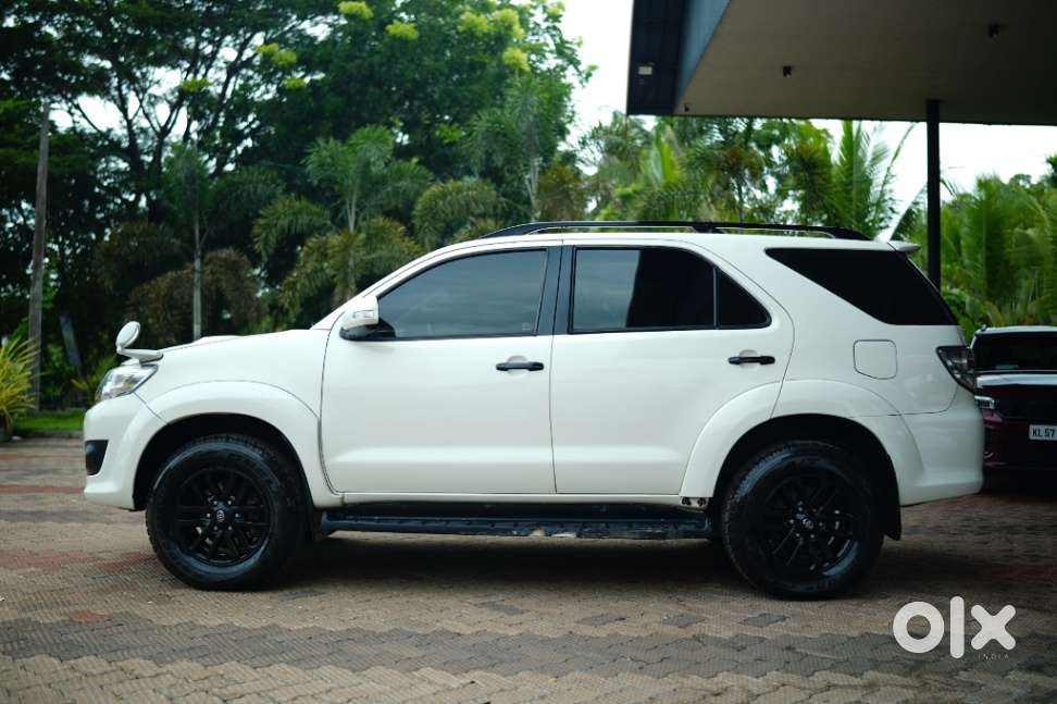 Toyota Fortuner 3.0 4x2 Automatic, 2013, Diesel
