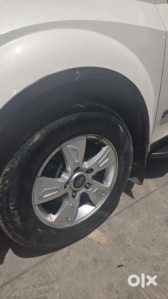 Mahindra Xuv500 2012 Diesel 135000 Km Driven