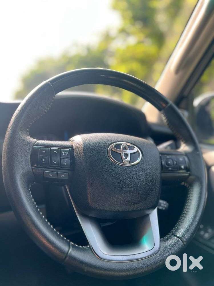 Toyota Fortuner 4x2 At 2.7 Petrol, 2024, Petrol
