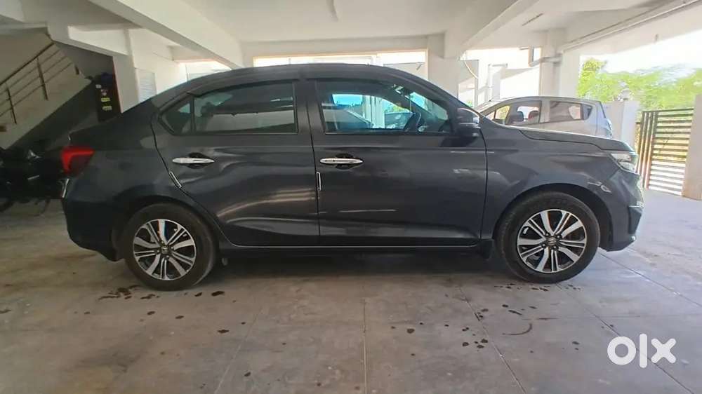 Honda Amaze Vx Cvt Meteoroid Grey Colour