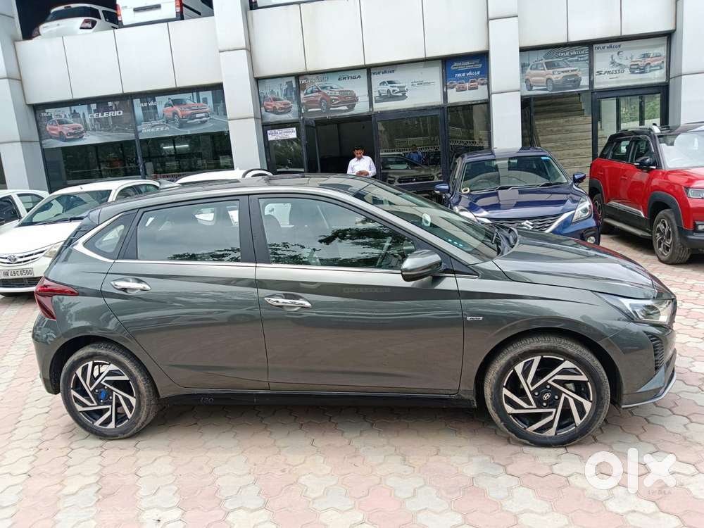 Hyundai I20 1.4 Asta (o) At With Sunroof, 2023, Petrol