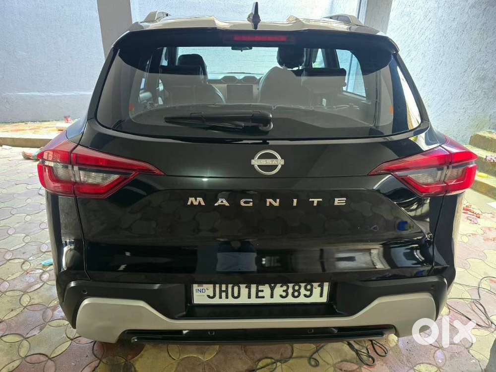Nissan Magnite 1.0 Xv Executive, 2023, Petrol